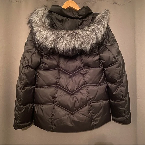 Nautica Small Black Puffer Coat - Picture 3 of 8